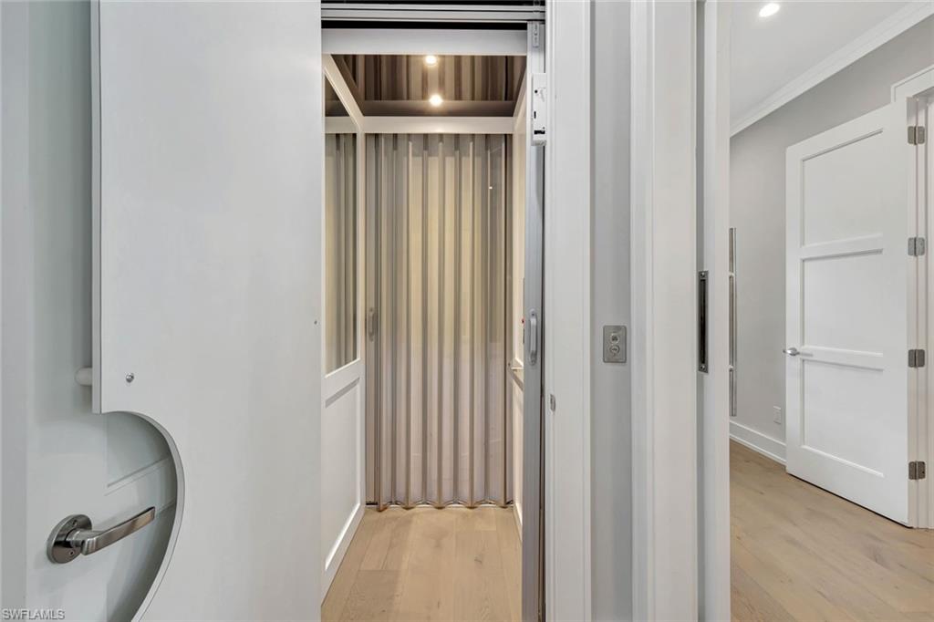 OLDE NAPLES - Residential Lease