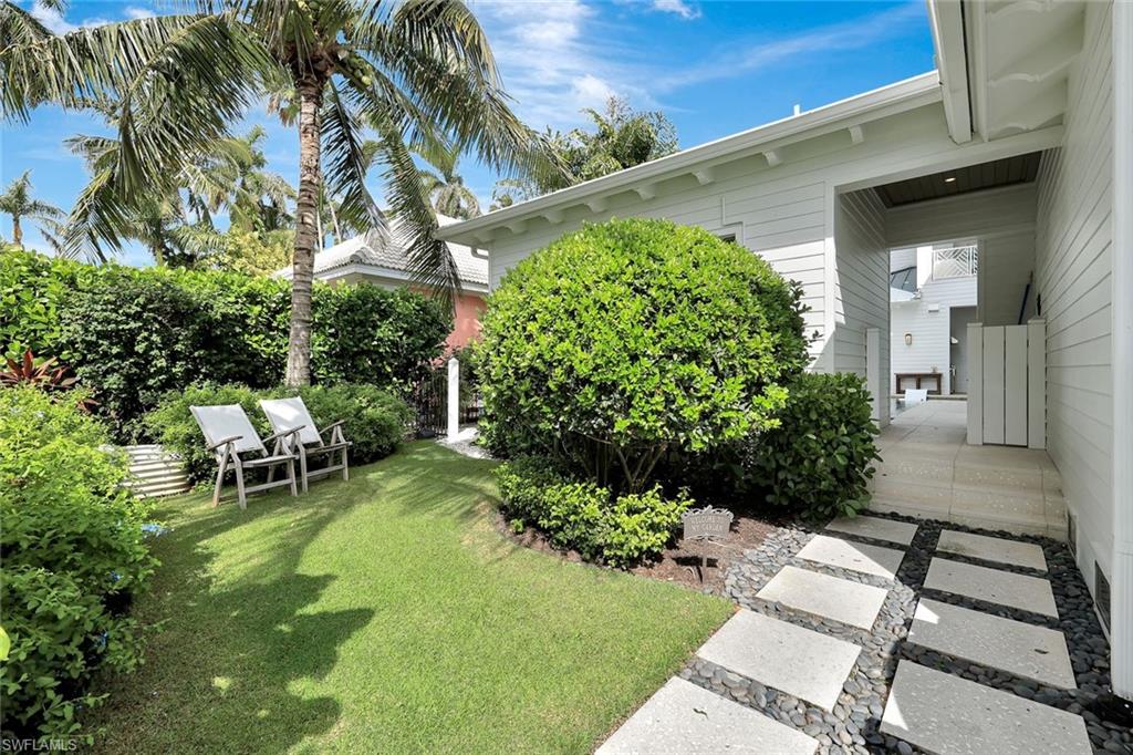 OLDE NAPLES - Residential Lease