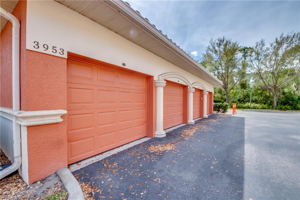 ISLES OF PORTO VISTA - Residential