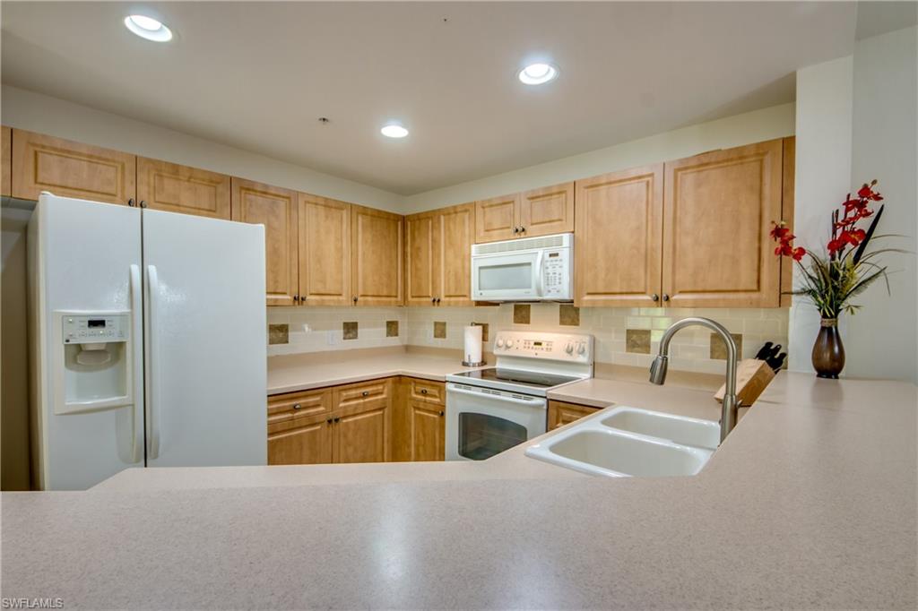 ISLES OF PORTO VISTA - Residential