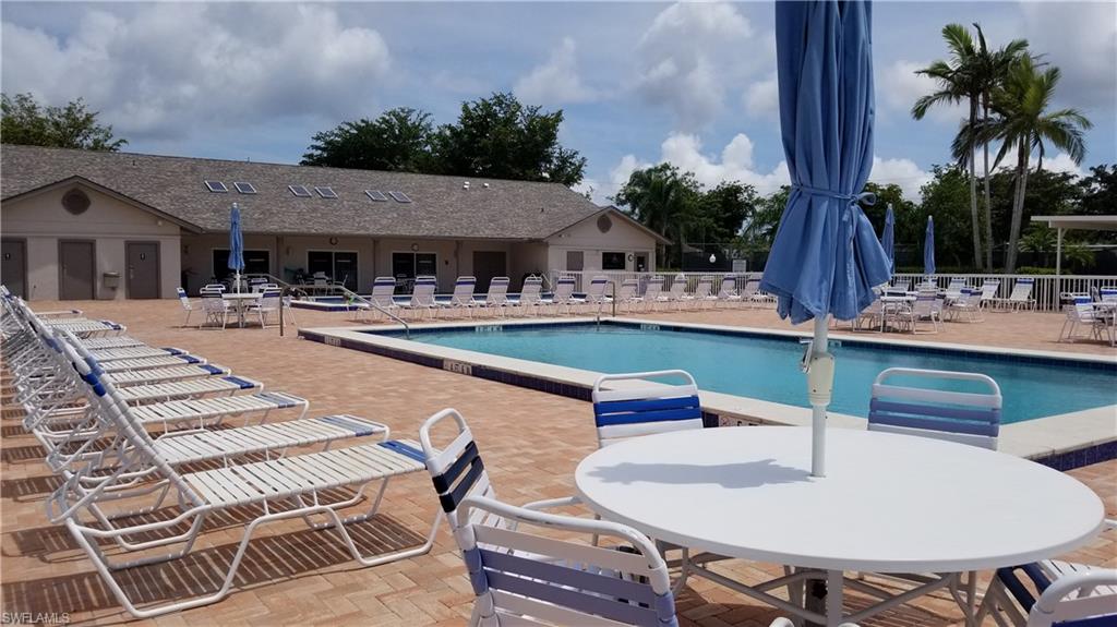 GOLFVIEW GOLF & RACQUET CLUB - Residential