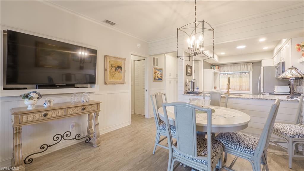 GOLFVIEW GOLF & RACQUET CLUB - Residential