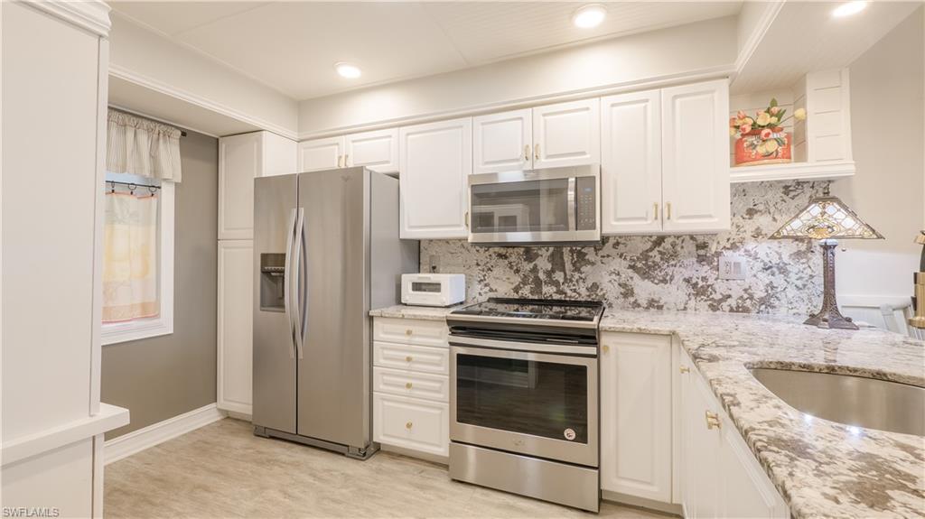 GOLFVIEW GOLF & RACQUET CLUB - Residential