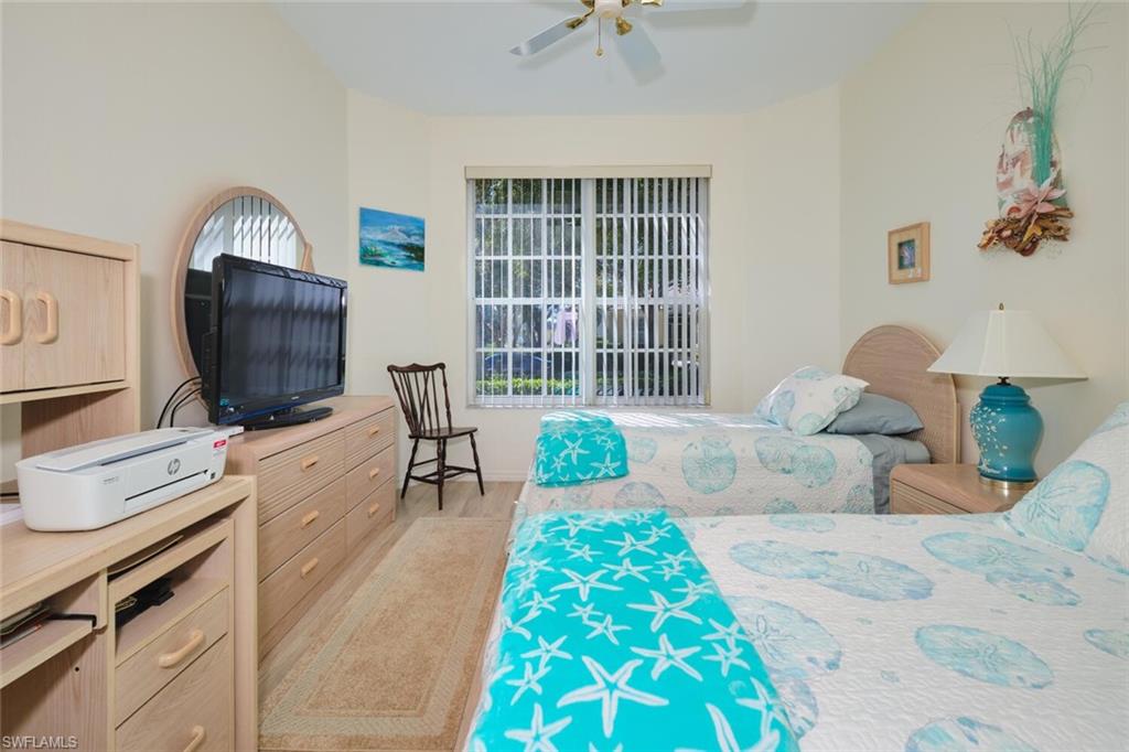 SOMMERSET VILLAS - Residential