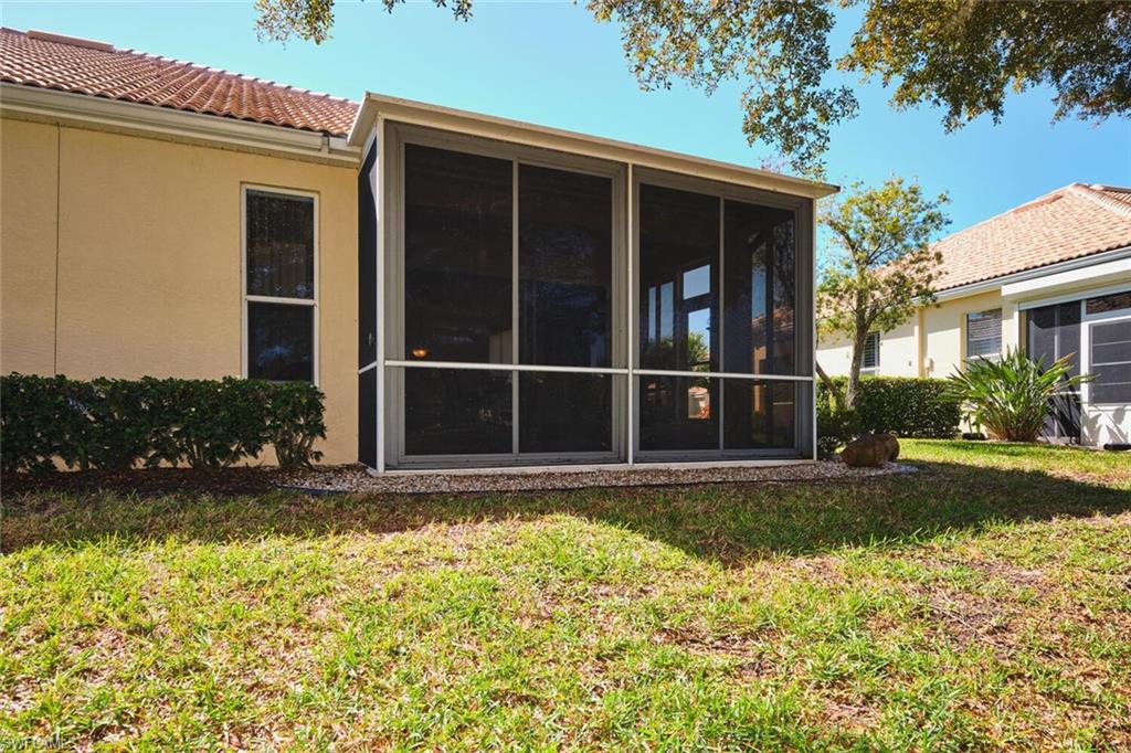 SOMMERSET VILLAS - Residential