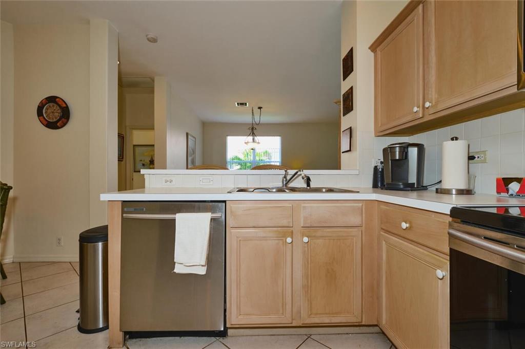 SOMMERSET VILLAS - Residential