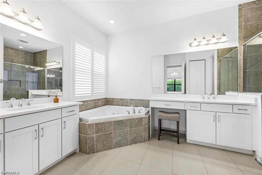 MARINA BAY - Residential