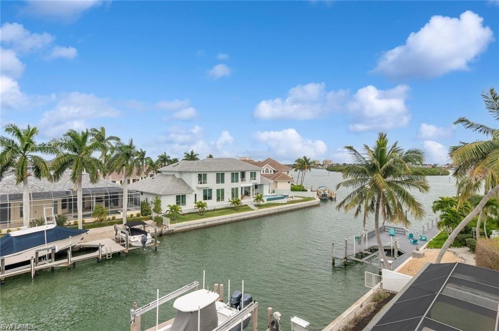 MARCO BEACH - Residential