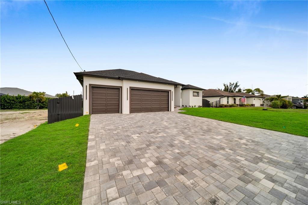 CAPE CORAL - Residential