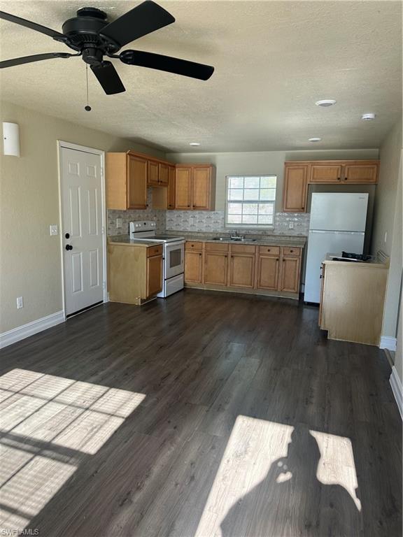 COCONUT GROVE UNREC - Residential Lease