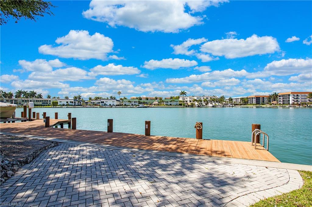 MOORINGS - Residential