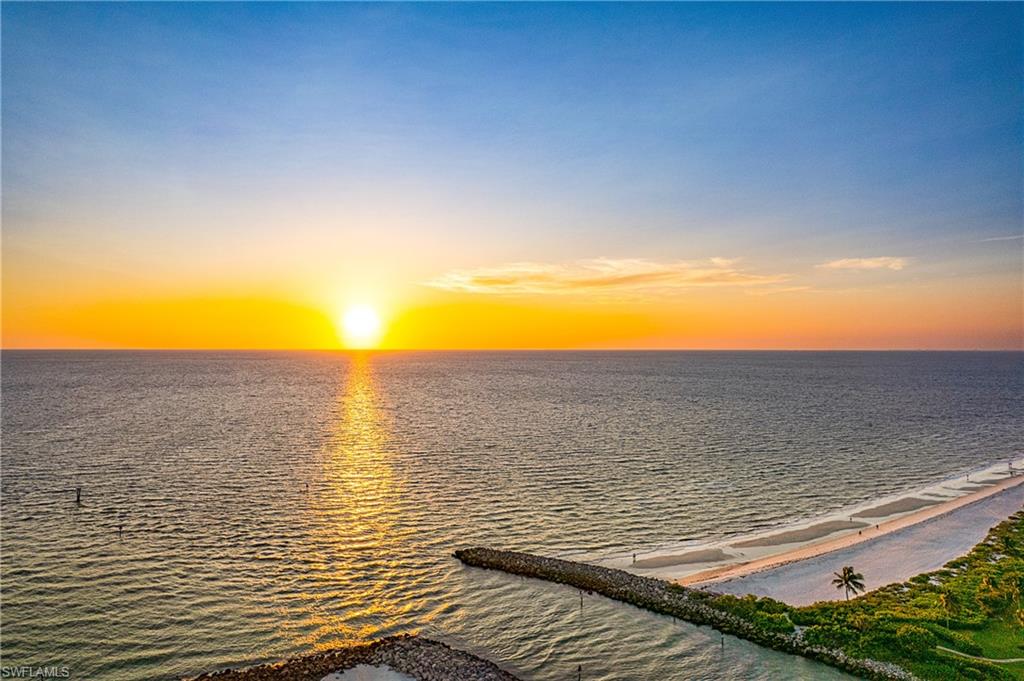 MOORINGS - Residential