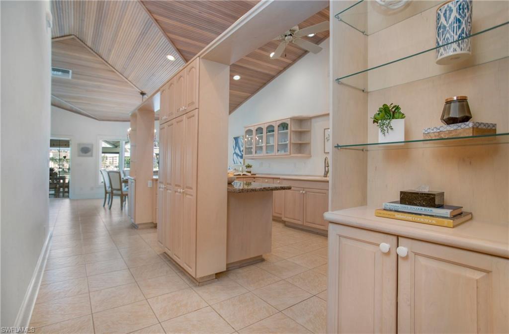 MOORINGS - Residential