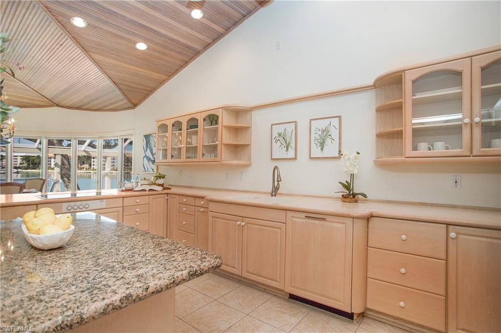 MOORINGS - Residential