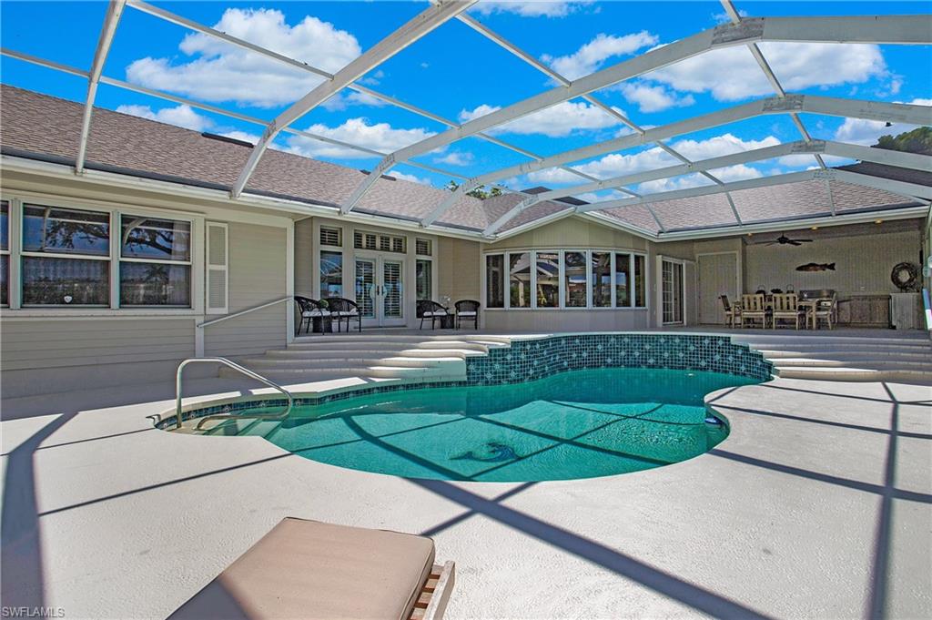 MOORINGS - Residential