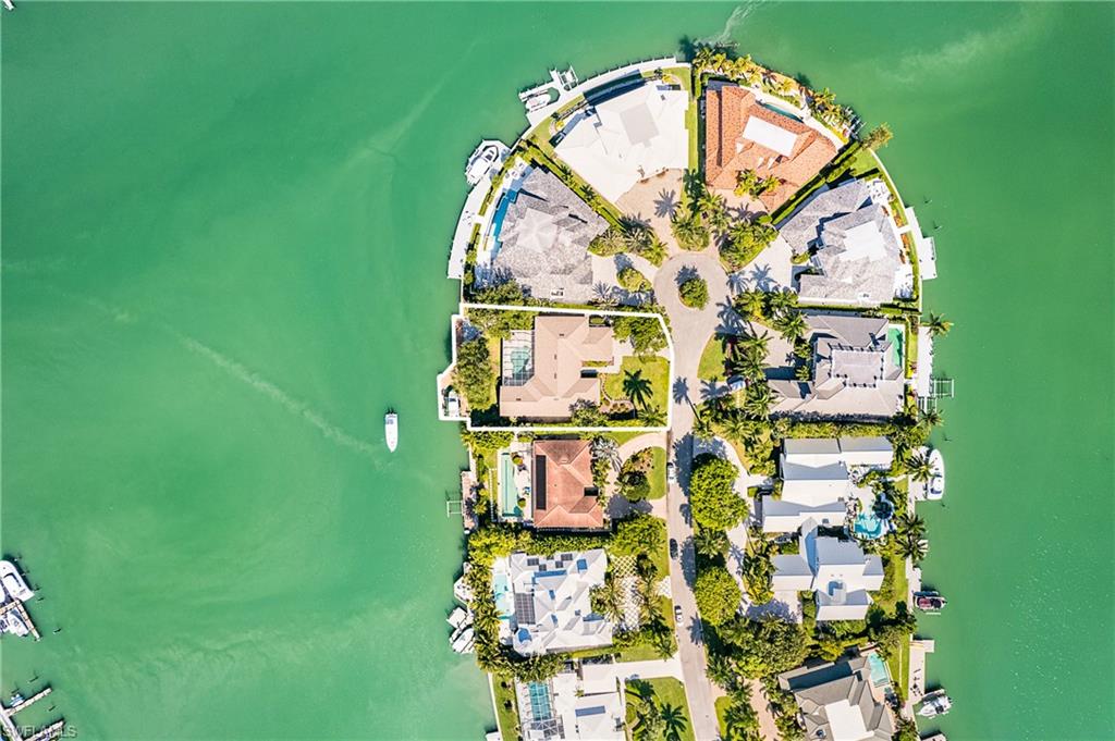 MOORINGS - Residential