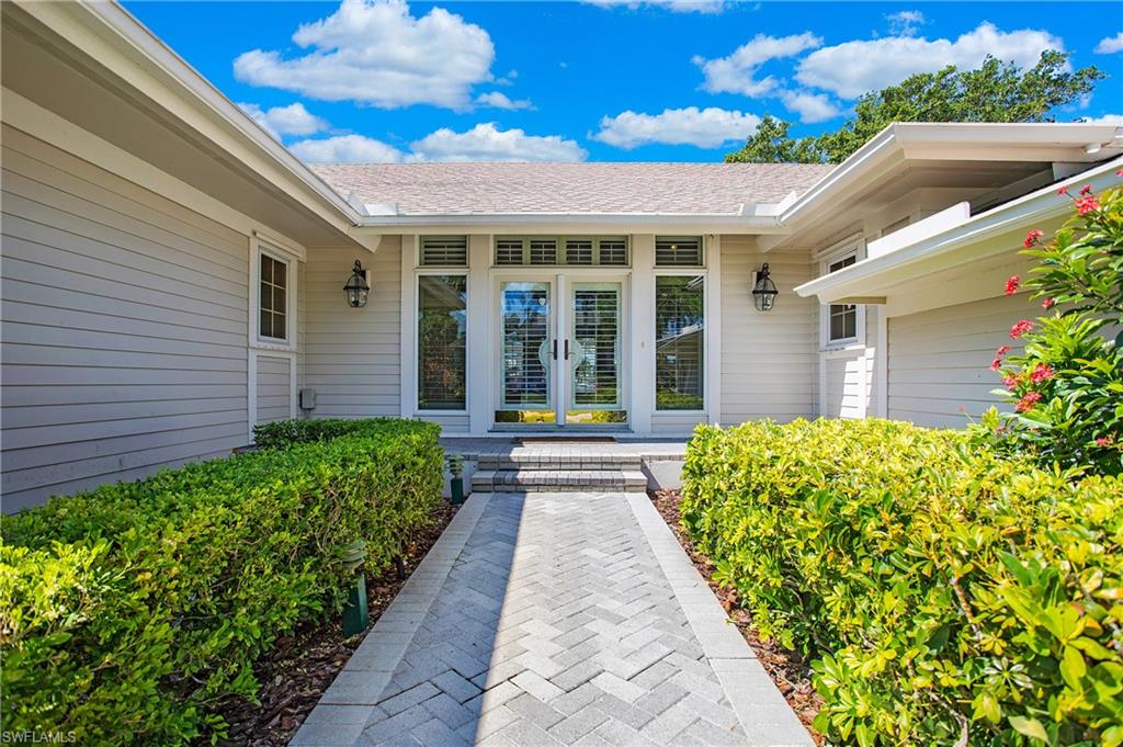 MOORINGS - Residential