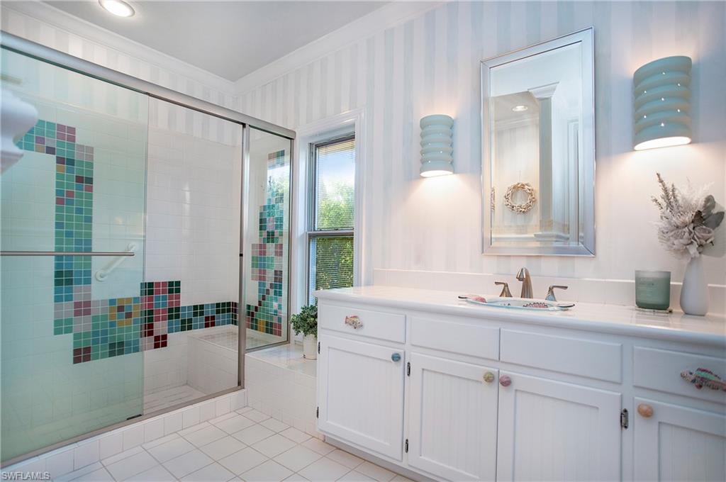 MOORINGS - Residential