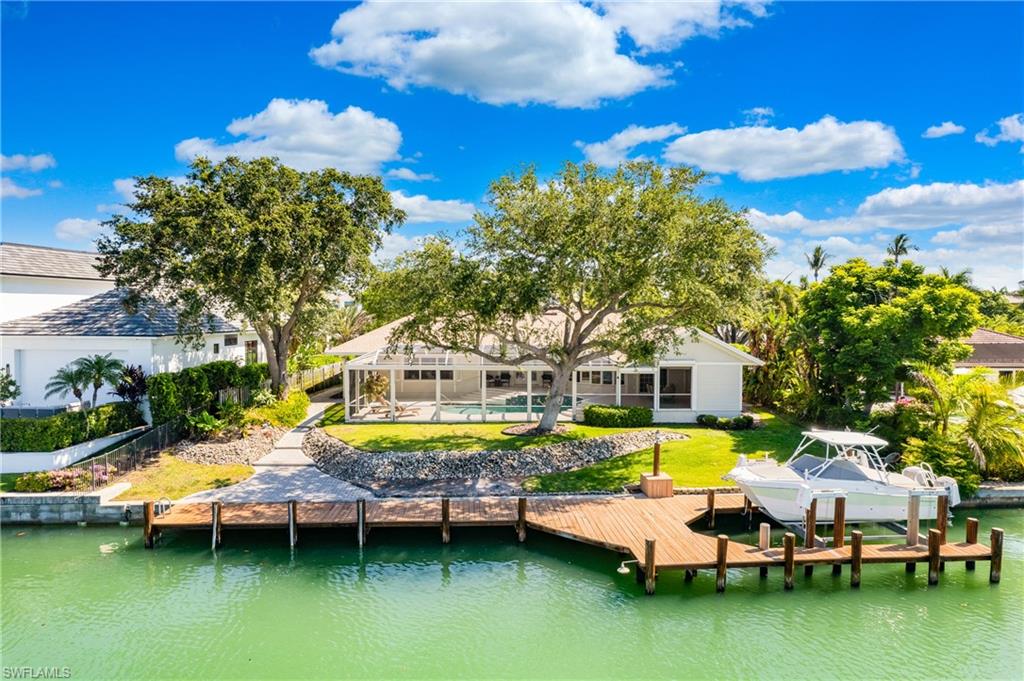 MOORINGS - Residential