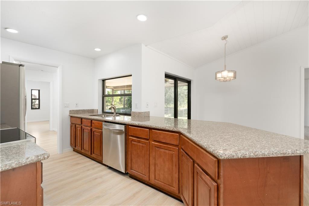 EAGLE RIDGE - Residential