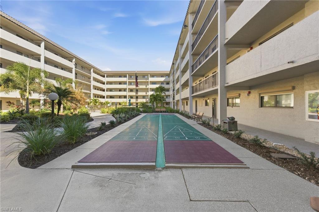 CENTRE COURT CONDO - Residential