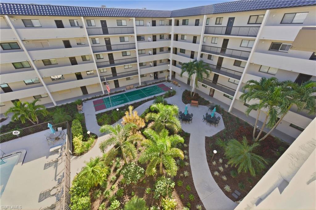 CENTRE COURT CONDO - Residential