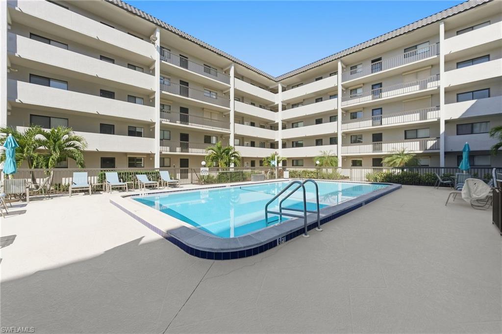 CENTRE COURT CONDO - Residential