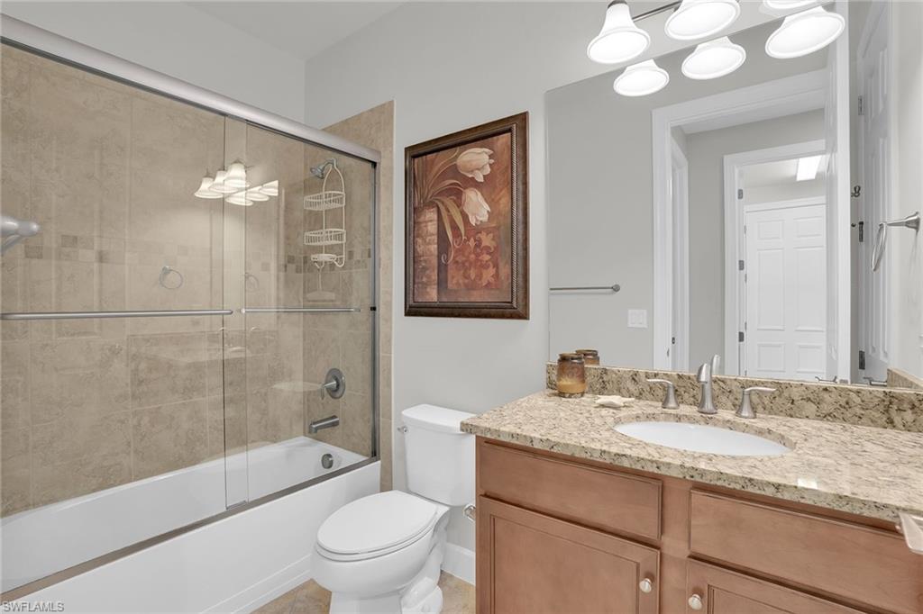 CAMDEN SQUARE - Residential