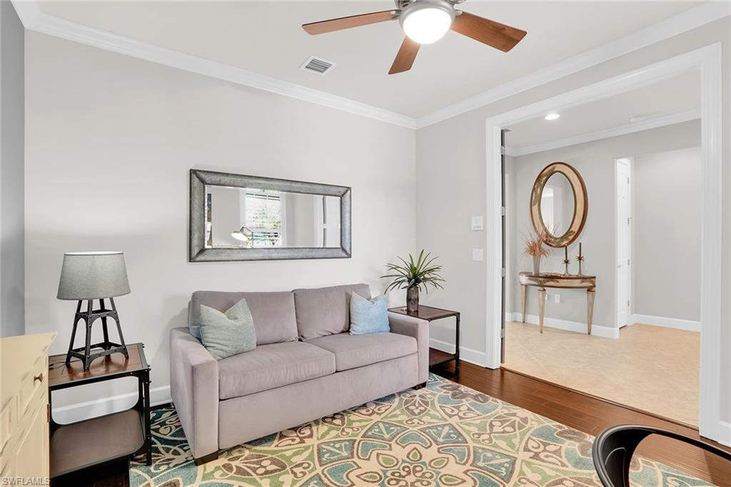 CAMDEN SQUARE - Residential