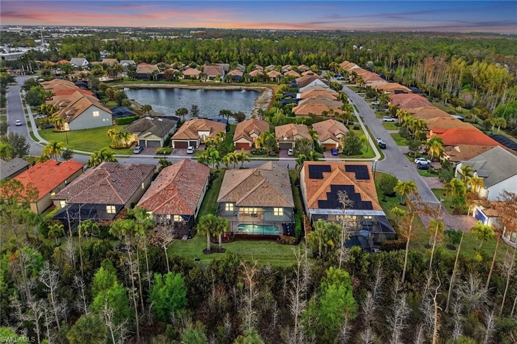 CAMDEN SQUARE - Residential