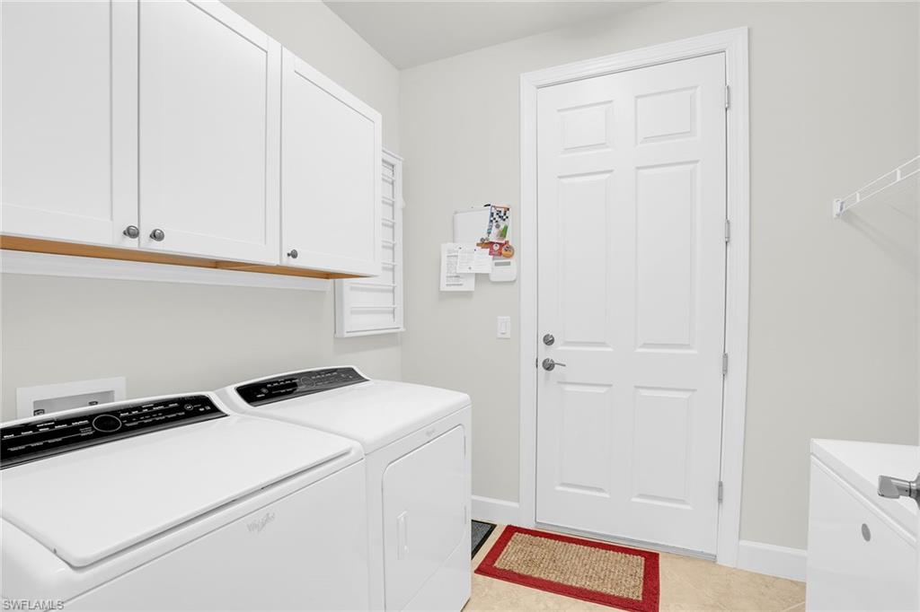 CAMDEN SQUARE - Residential