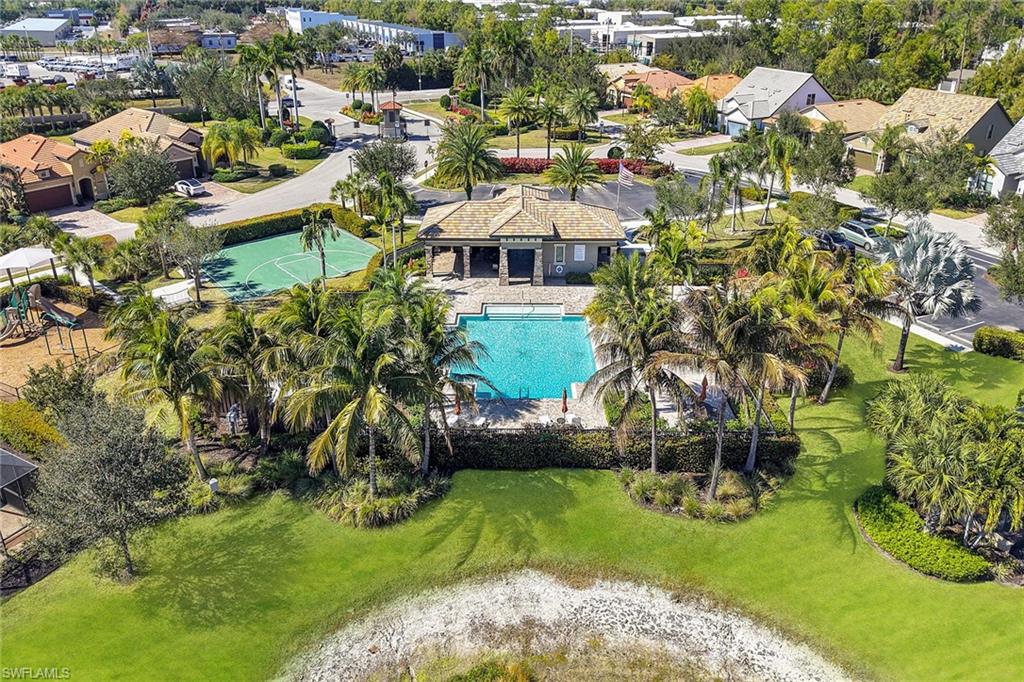 CAMDEN SQUARE - Residential