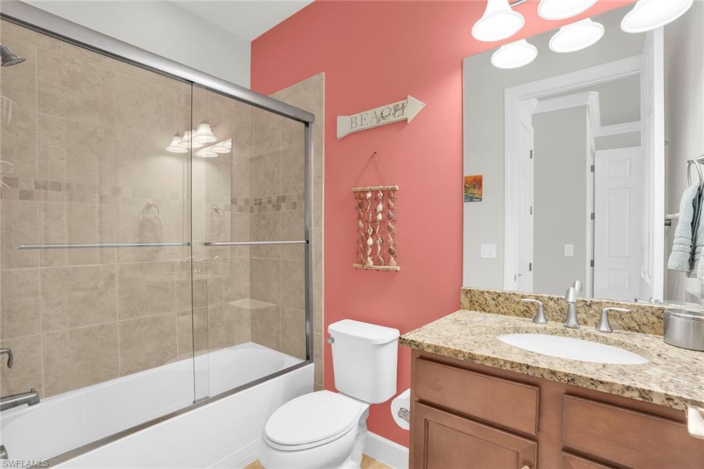 CAMDEN SQUARE - Residential