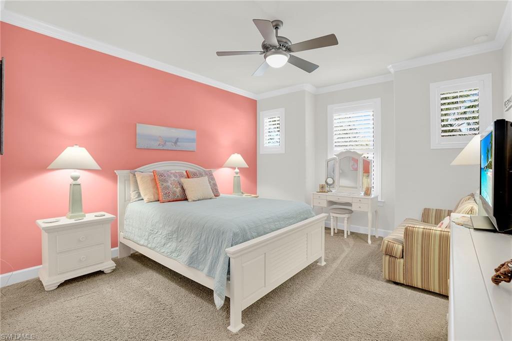 CAMDEN SQUARE - Residential