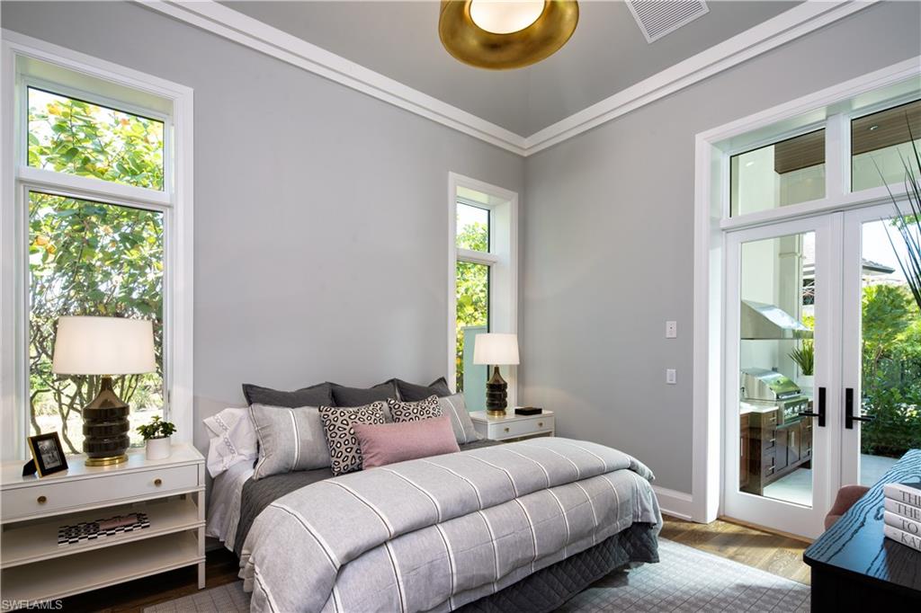 PELICAN BAY WOODS - Residential