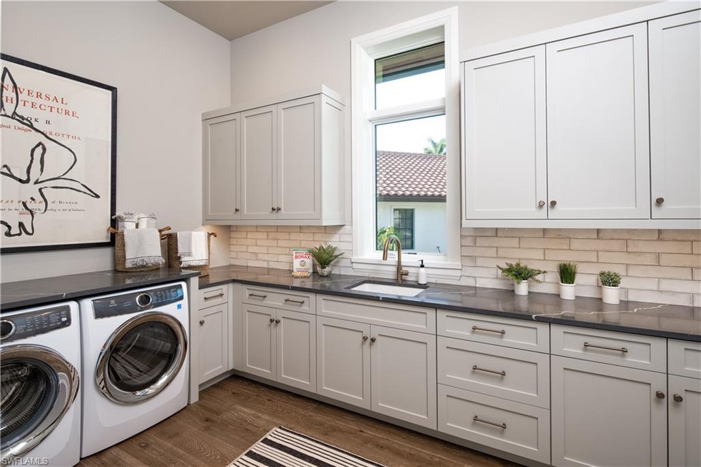 PELICAN BAY WOODS - Residential