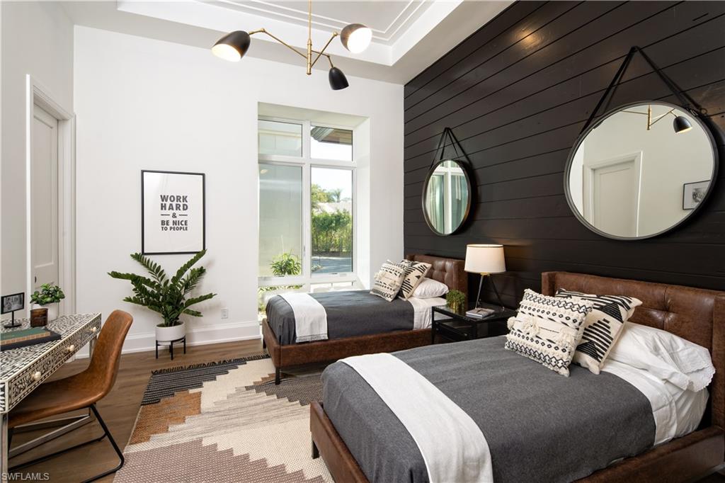 PELICAN BAY WOODS - Residential