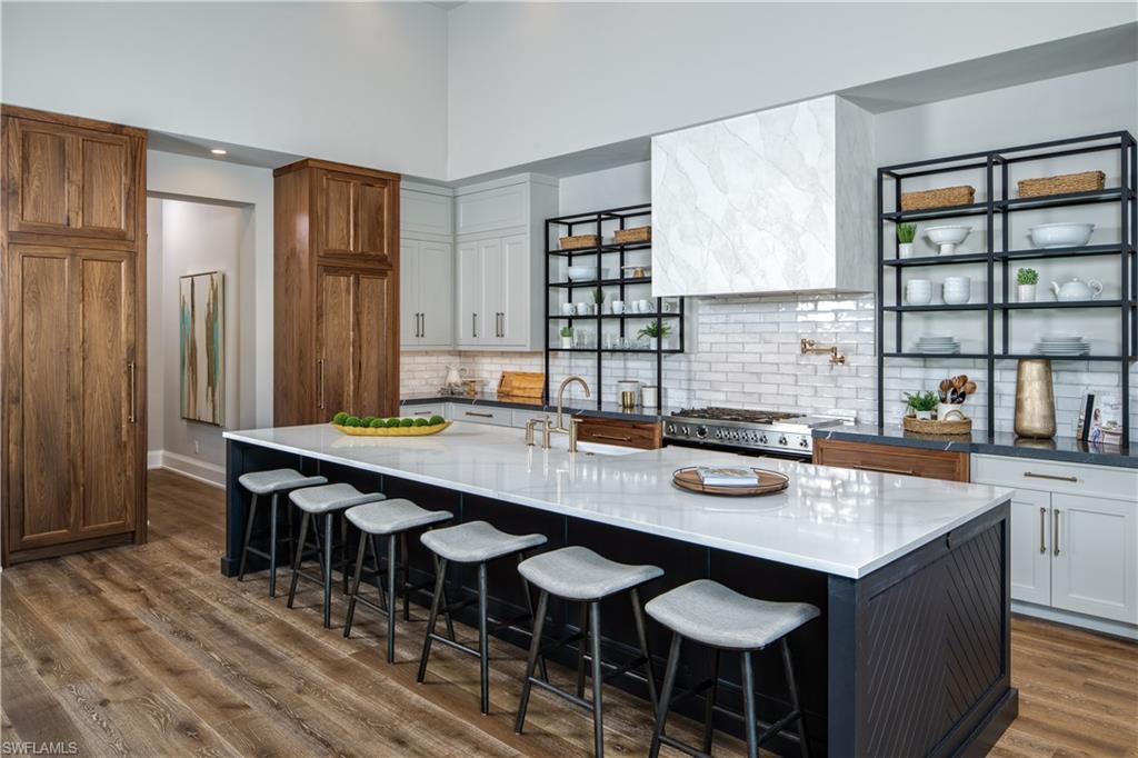 PELICAN BAY WOODS - Residential