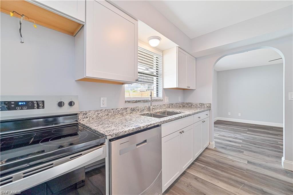 SAN CARLOS PARK - Residential