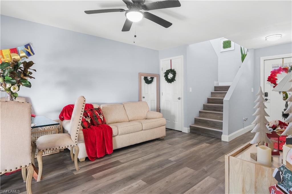 SAN CARLOS PARK - Residential