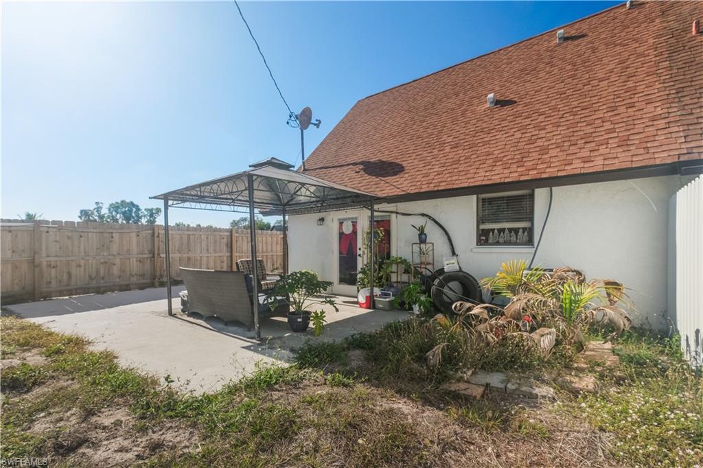 SAN CARLOS PARK - Residential