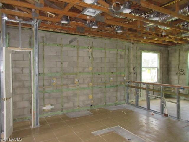 OLYMPIA POINTE - Residential