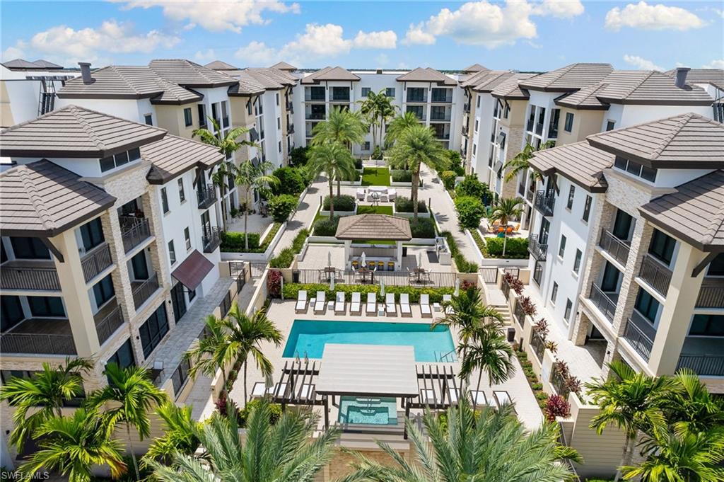 NAPLES SQUARE - Residential Lease