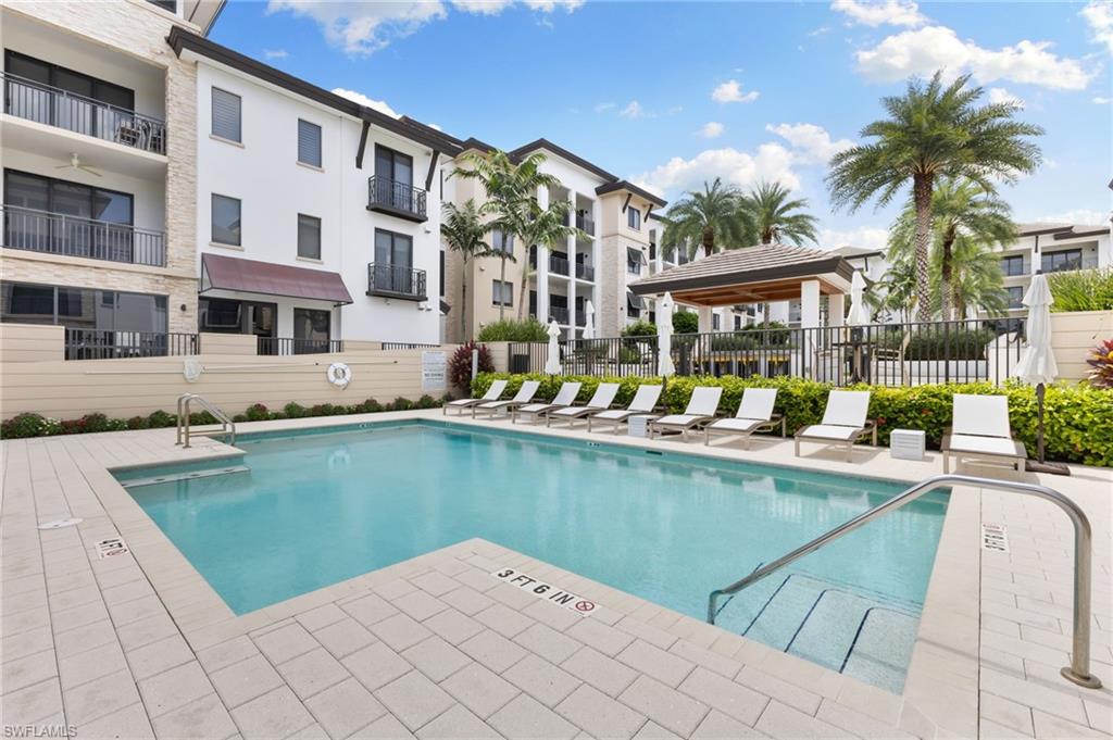 NAPLES SQUARE - Residential Lease
