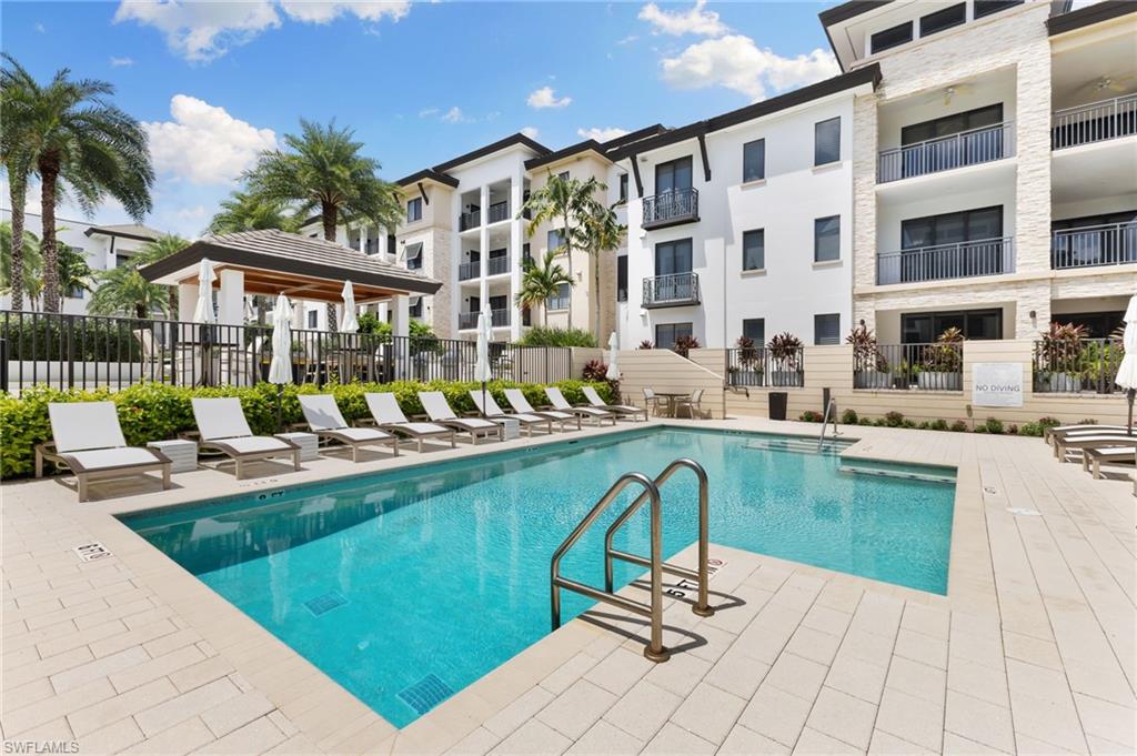 NAPLES SQUARE - Residential Lease