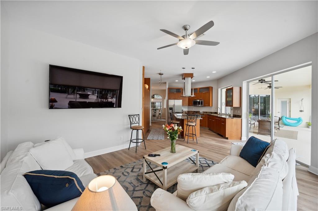 PORT OF THE ISLANDS - Residential