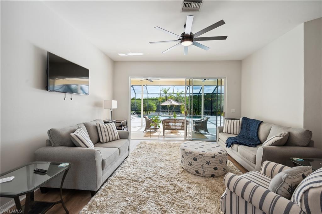 PORT OF THE ISLANDS - Residential