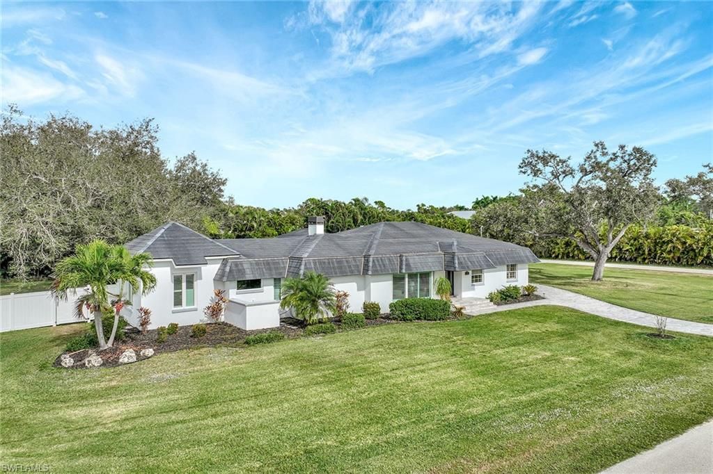 Photo of 7060 Hendry Creek DR, FORT MYERS, FL 33908 (MLS # 225083333)