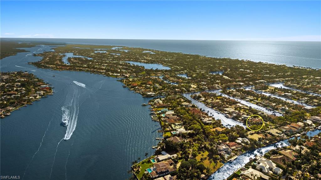 AQUALANE SHORES - Residential