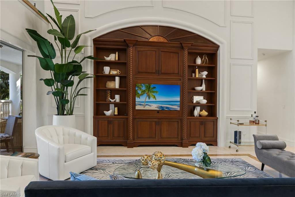 AQUALANE SHORES - Residential